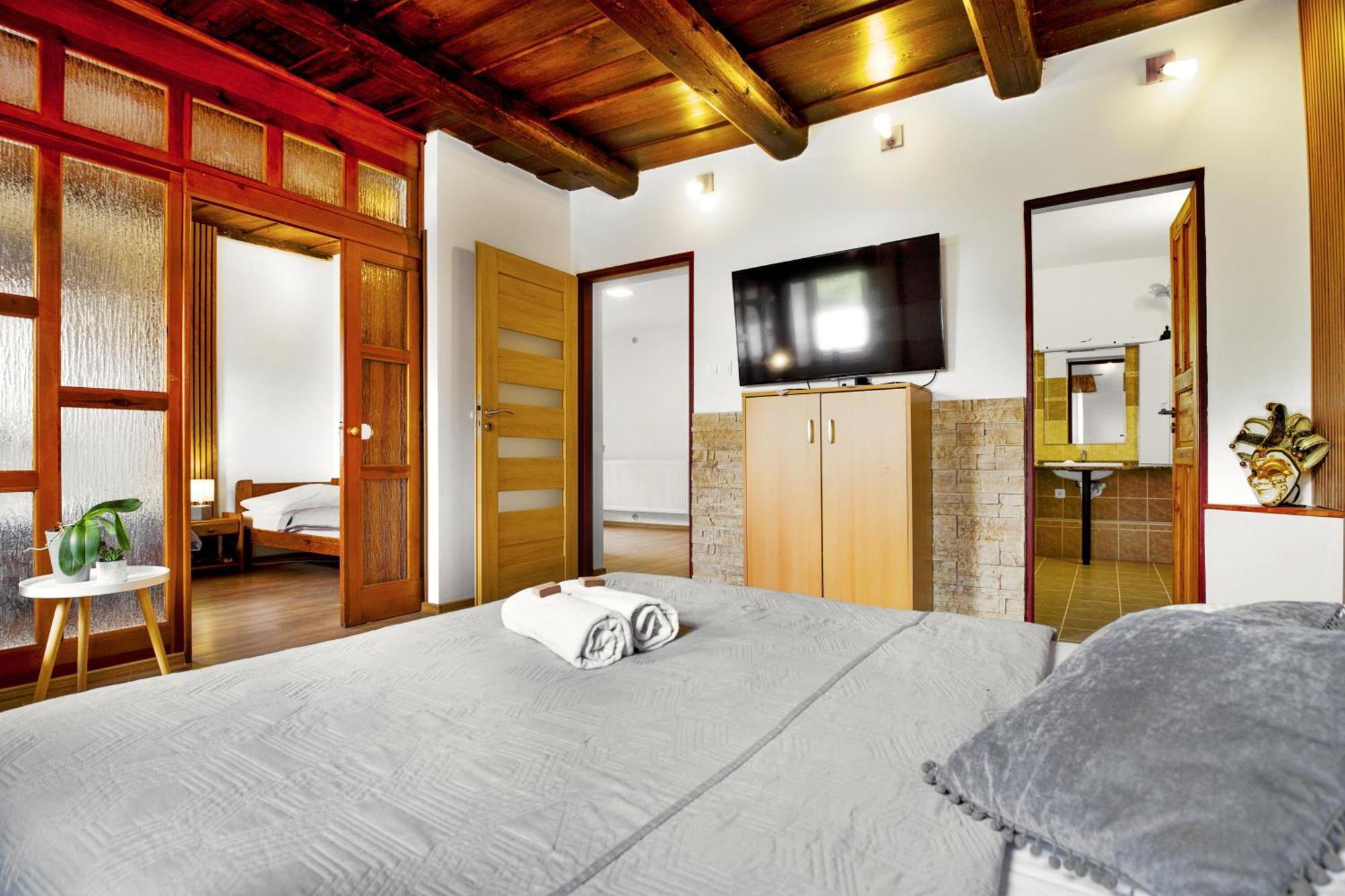Apartman Ruzak Ruzova Buitenkant foto