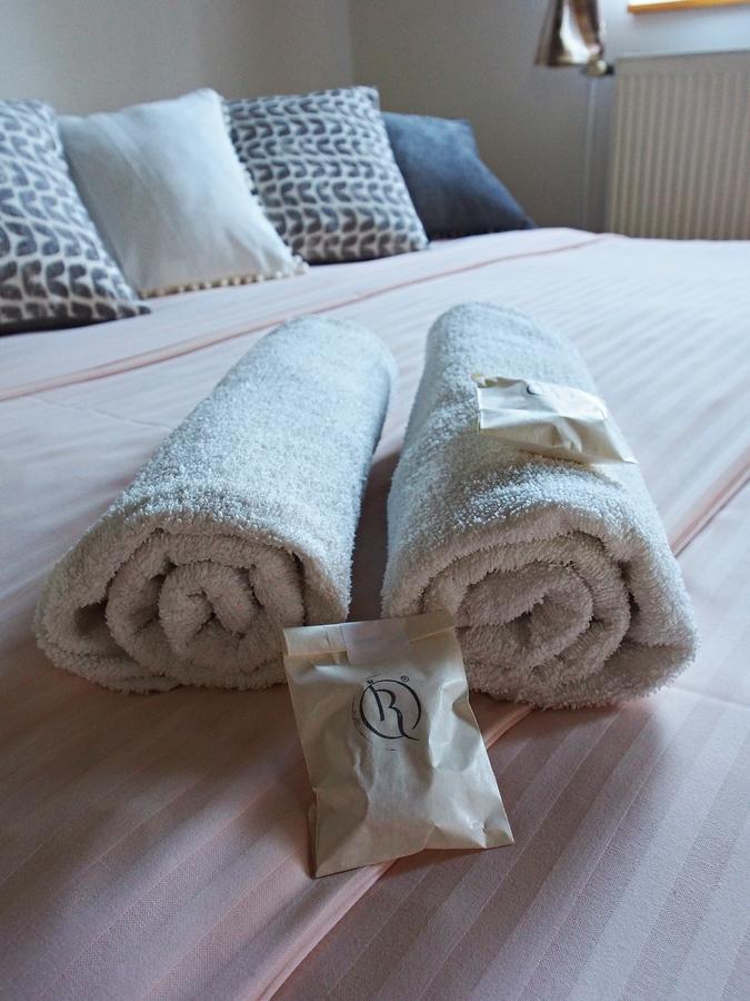 Apartman Ruzak Ruzova Buitenkant foto