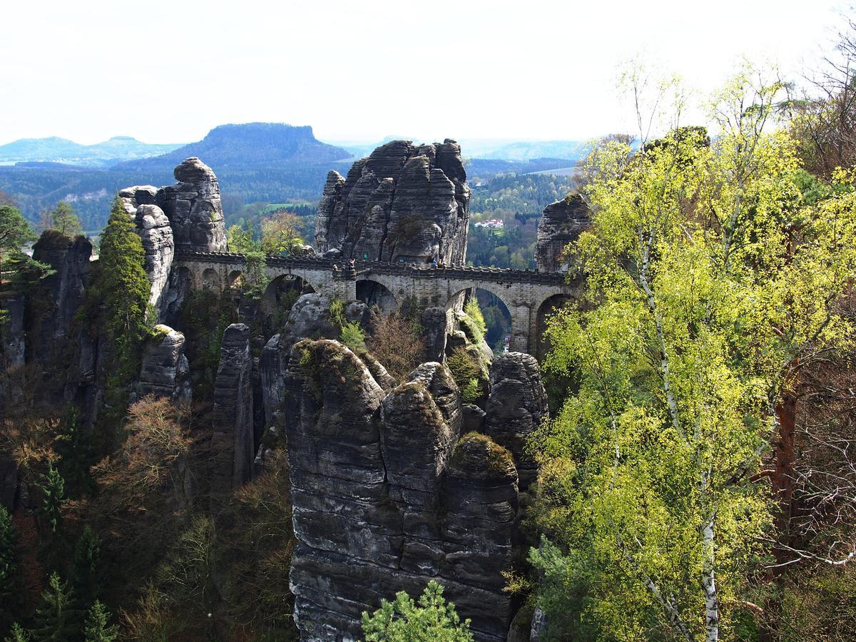 Apartman Ruzak Ruzova Buitenkant foto
